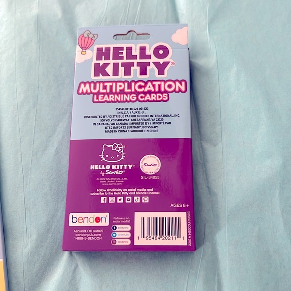 Hello Kitty Coloring book - Picture 5 of 8